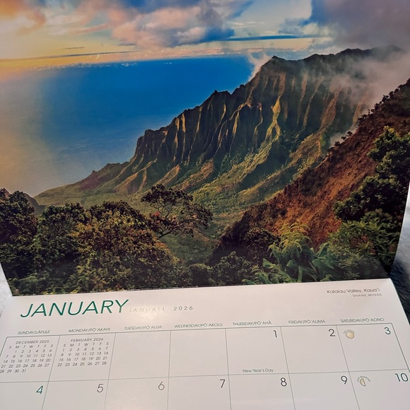 124. Hawaii 2026 Twelve-Month Wall Calendar - Picture 2 of 6